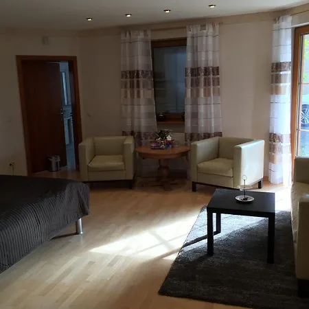 Apartment Ferienzimmer In Idyllischem Weinort